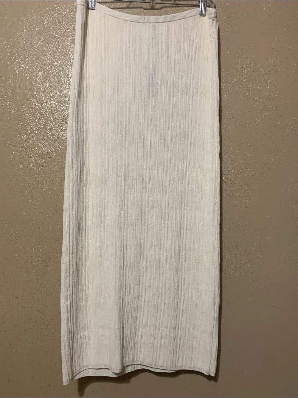 Banana Republic size L Off White Ribbed Maxi Skirt NWT